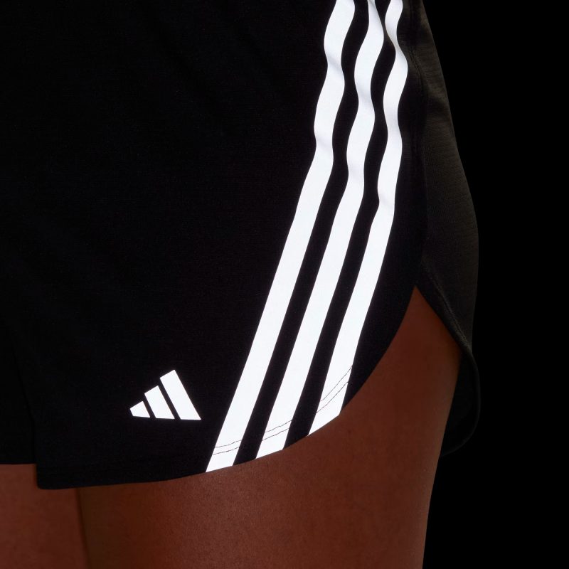 Adidas กางเกงกีฬาขาสั้นผู้หญิง Run Icons 3-Stripes Low Carbon Running Shorts | Black ( HR9862 ) - Image 6