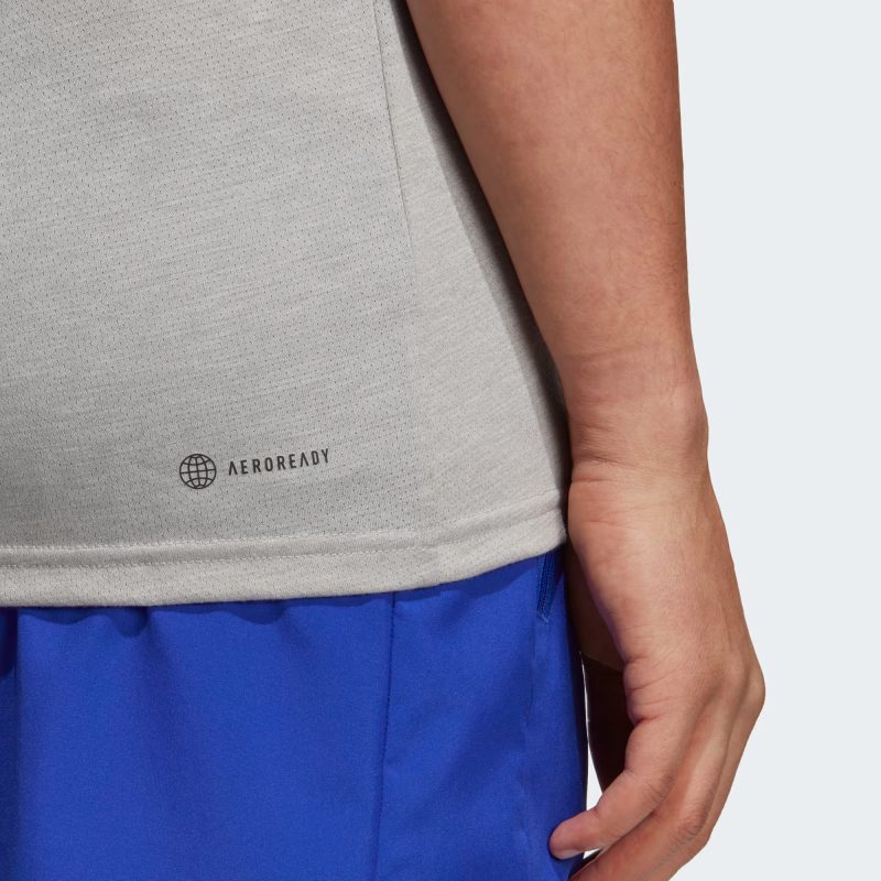 Adidas เสื้อกีฬาผู้ชาย Train Essentials Comfort Training Tee | Medium Grey Heather/White/Black ( IC7424 ) - Image 5