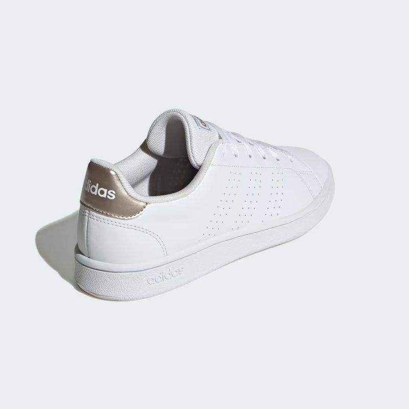 Adidas รองเท้าผ้าใบผู้หญิง Advantage Base | Cloud White/Cloud White/Champagne Met. ( IG5321 ) - Image 3