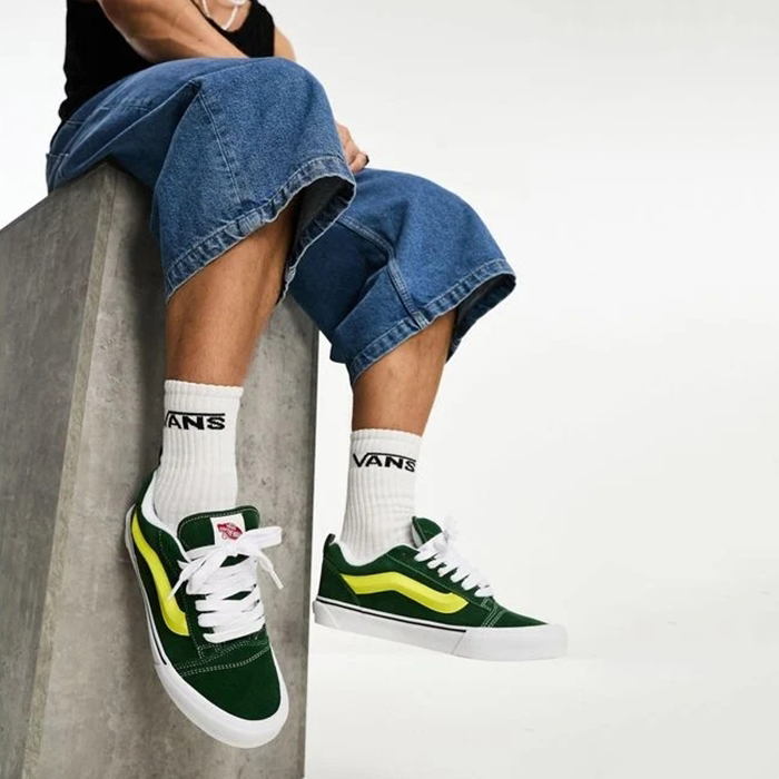 Vans รองเท้าผ้าใบ Knu Skool | Green/True White ( VN0009QCBGN