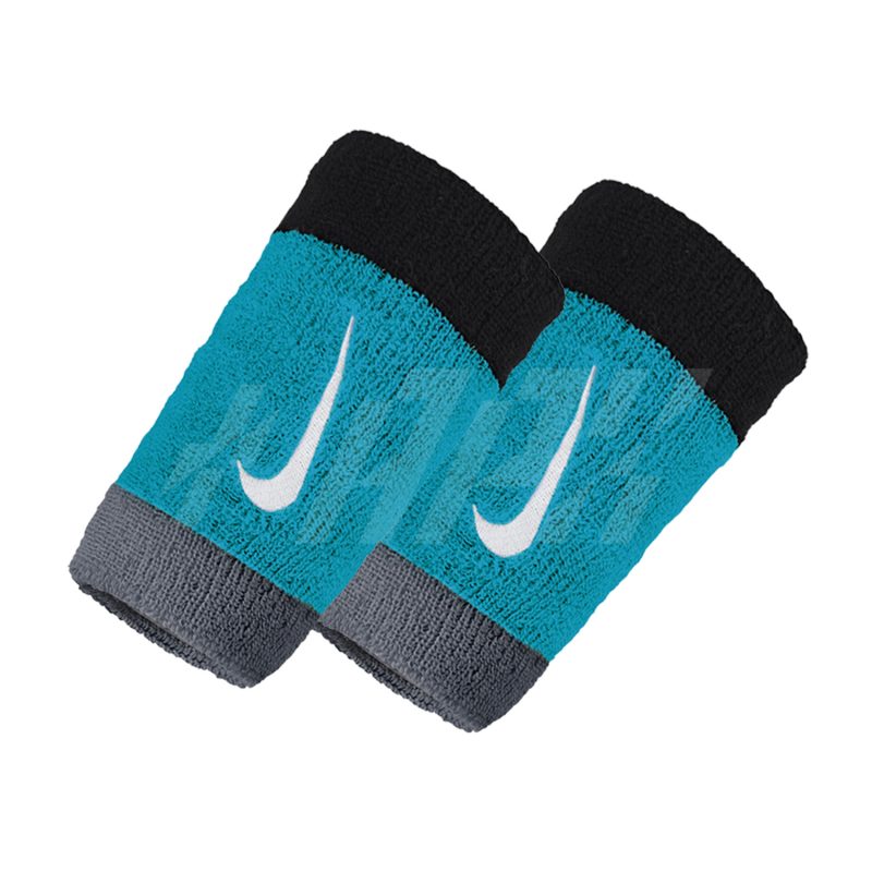 Nike ปลอกรัดข้อมือเทนนิสแบบยาว Swoosh Doublewide Wristbands 2-Pack | Cool Grey/Teal Nebula/Black ( N.000.1586.017 )