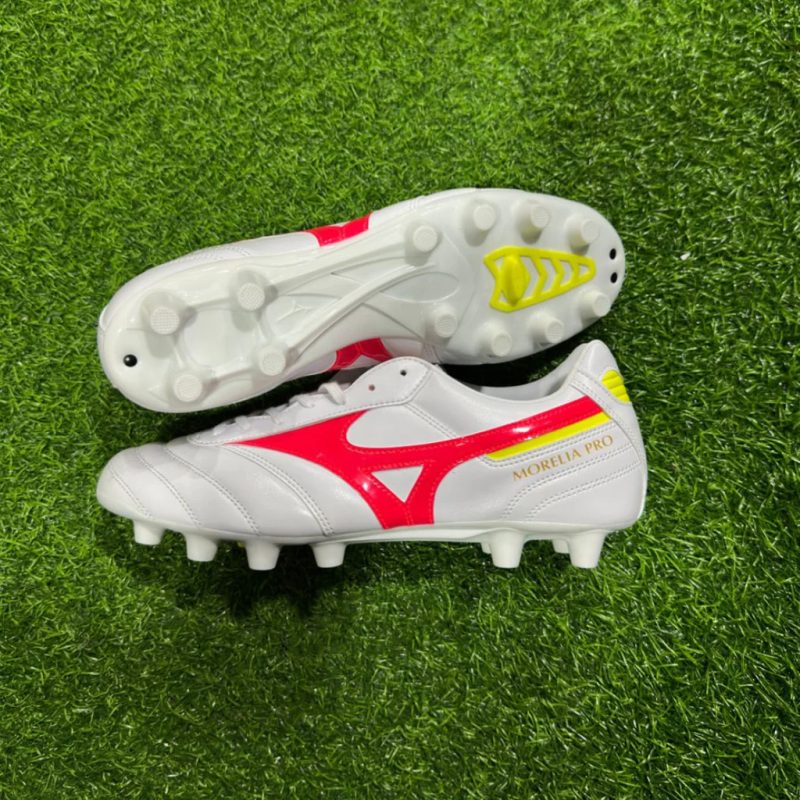 Mizuno รองเท้าฟุตบอล / สตั๊ด Morelia II Pro FG | White/Fiery Coral 2/Bolt 2 ( P1GA231364 ) - Image 12