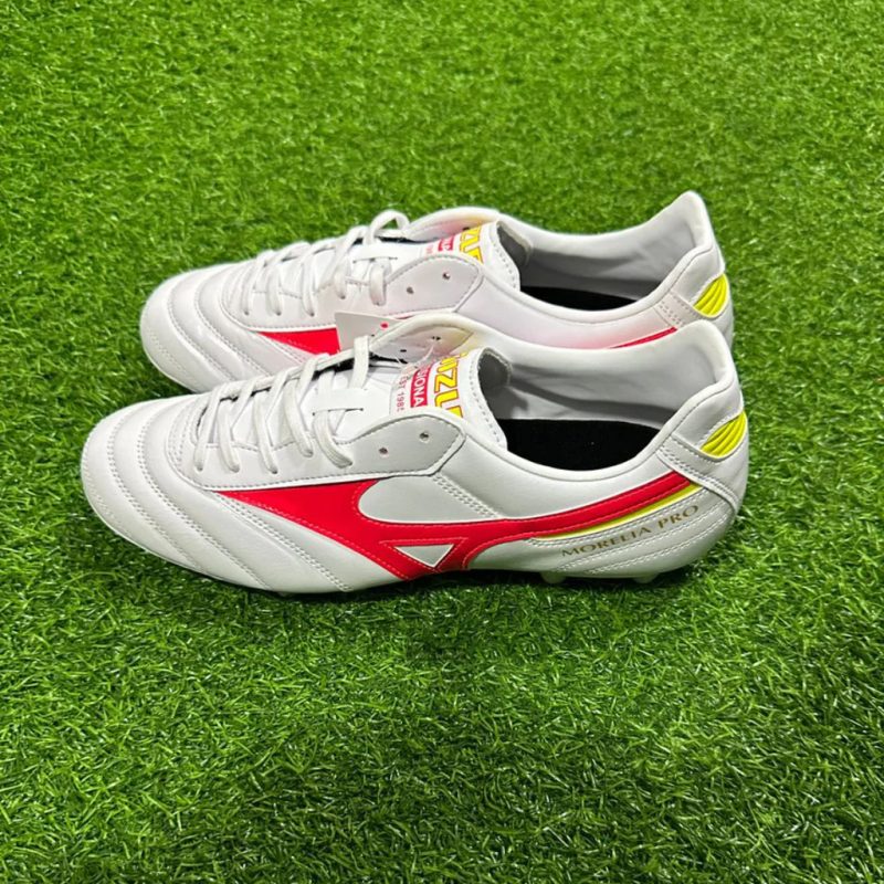 Mizuno รองเท้าฟุตบอล / สตั๊ด Morelia II Pro FG | White/Fiery Coral 2/Bolt 2 ( P1GA231364 ) - Image 13