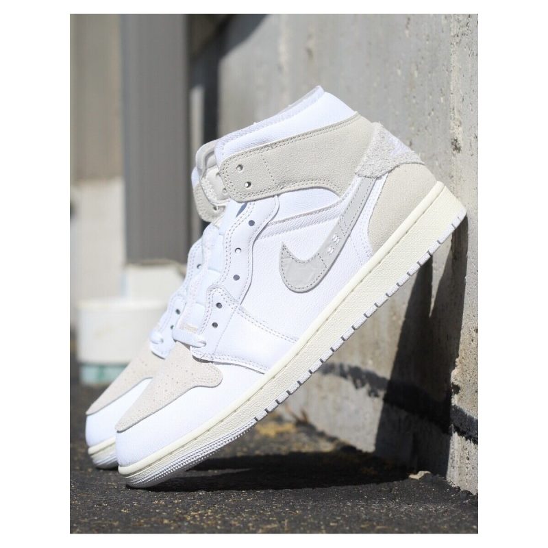 Nike รองเท้าผ้าใบผู้ชาย Air Jordan 1 Mid SE Craft | White/Tech Grey/Sail/Light Orewood Brown ( DM9652-120 ) - Image 10