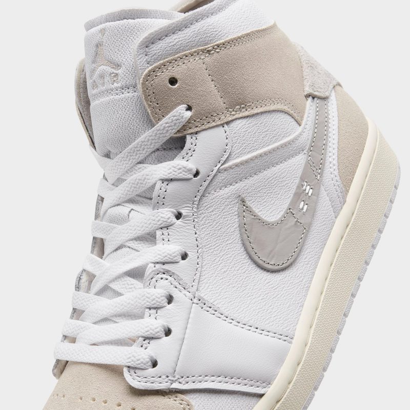 Nike รองเท้าผ้าใบผู้ชาย Air Jordan 1 Mid SE Craft | White/Tech Grey/Sail/Light Orewood Brown ( DM9652-120 ) - Image 9
