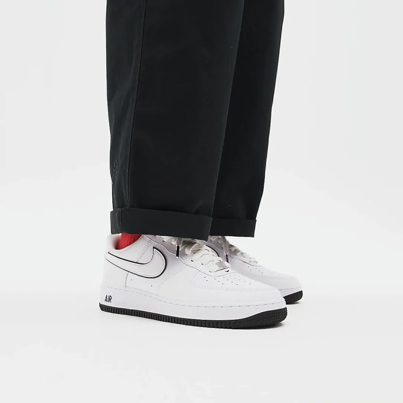 Nike รองเท้าผ้าใบผู้ชาย Air Force 1 '07 | White/White/Black ( DV0788-103 ) - Image 9