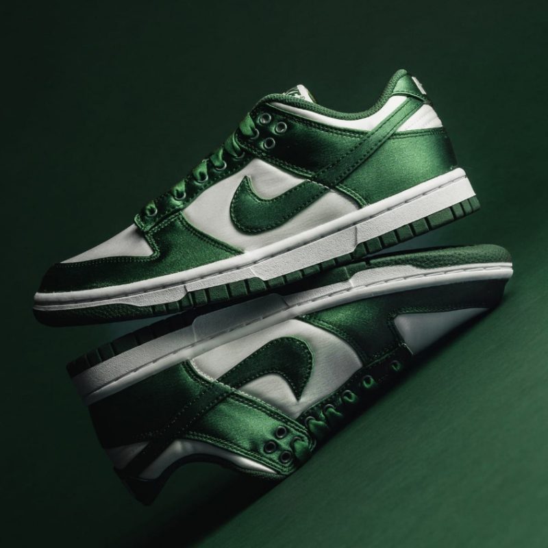 Nike รองเท้าผ้าใบผู้หญิง Dunk Low | White/Team Green ( DX5931-100 ) - Image 12