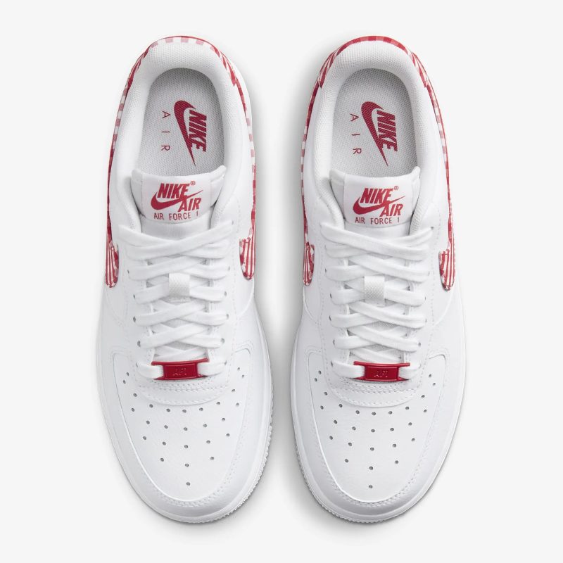 Nike รองเท้าผ้าใบผู้หญิง Air Force 1 '07 | White/Mystic Red ( DZ2784-101 ) - Image 6
