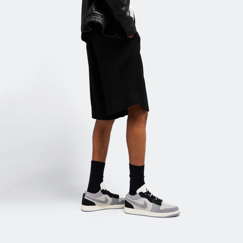 Nike รองเท้าผ้าใบผู้ชาย Jordan 1 Low SE Craft | Tech Grey/Cement Grey/Sail/Black ( DZ4135-002 ) - Image 11