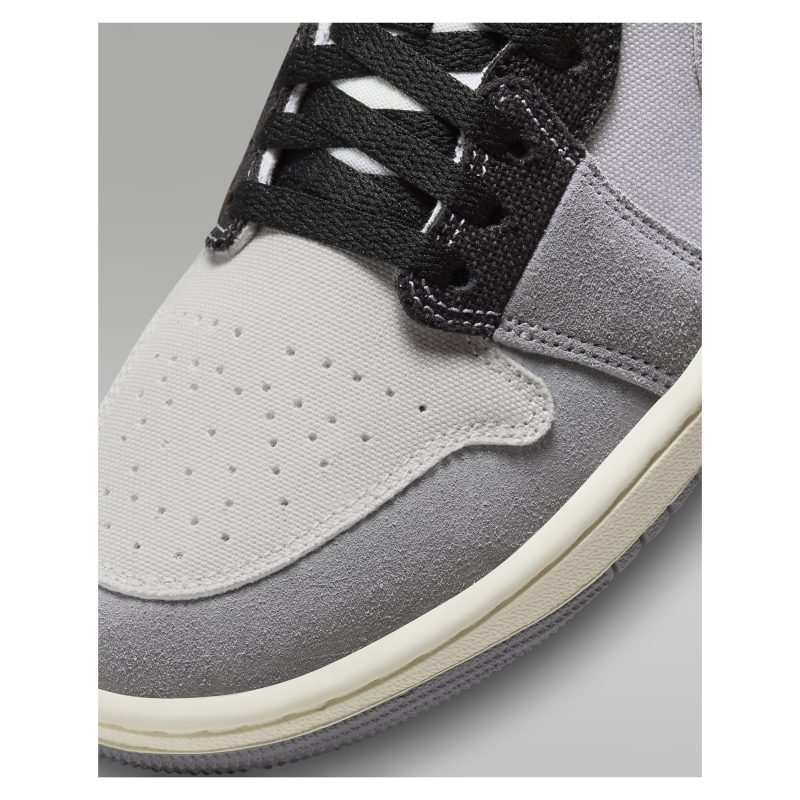 Nike รองเท้าผ้าใบผู้ชาย Jordan 1 Low SE Craft | Tech Grey/Cement Grey/Sail/Black ( DZ4135-002 ) - Image 7