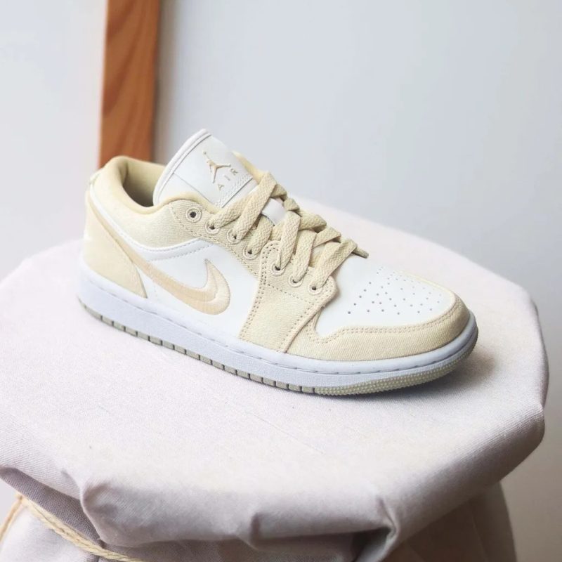 Nike รองเท้าผ้าใบผู้หญิง Air Jordan 1 Low SE | Team Gold/Sail ( FN3722-701 ) - Image 8