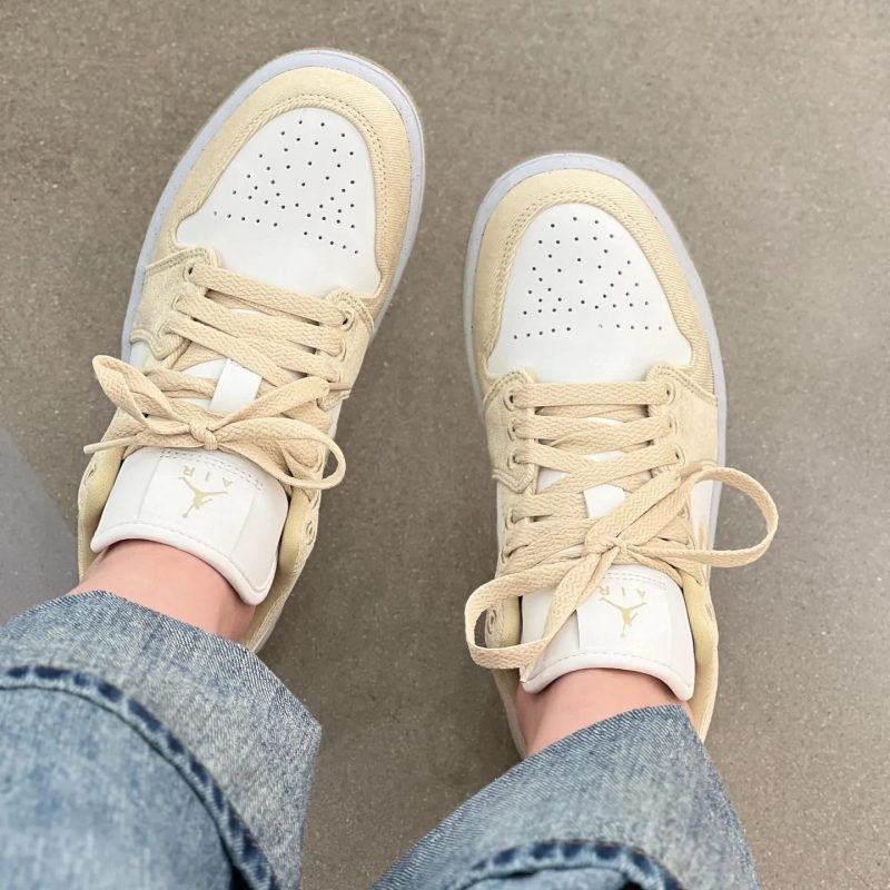 Nike รองเท้าผ้าใบผู้หญิง Air Jordan 1 Low SE | Team Gold/Sail ( FN3722-701 ) - Image 11