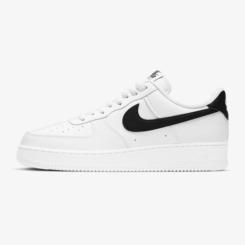 Nike รองเท้าผ้าใบผู้ชาย Air Force 1 '07 | White/Black ( CT2302-100 )