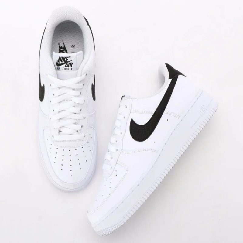 Nike รองเท้าผ้าใบผู้ชาย Air Force 1 '07 | White/Black ( CT2302-100 ) - Image 14