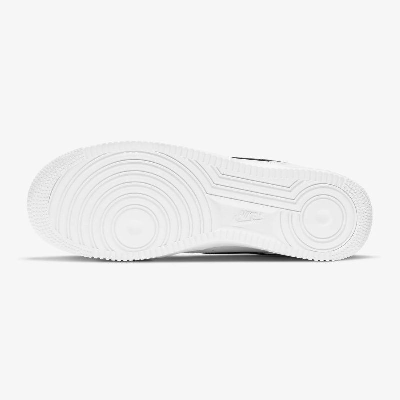 Nike รองเท้าผ้าใบผู้ชาย Air Force 1 '07 | White/Black ( CT2302-100 ) - Image 2
