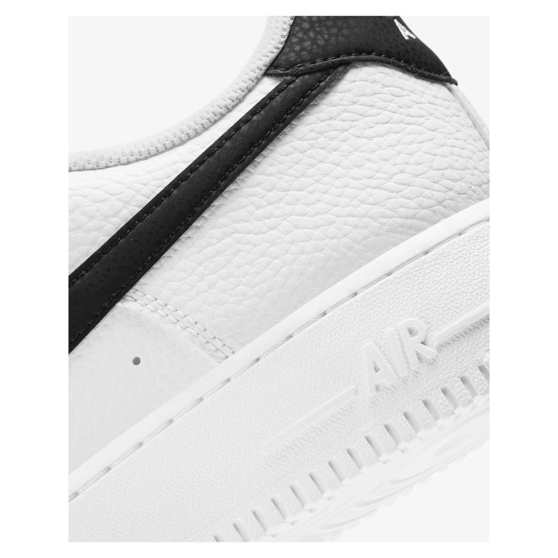Nike รองเท้าผ้าใบผู้ชาย Air Force 1 '07 | White/Black ( CT2302-100 ) - Image 8