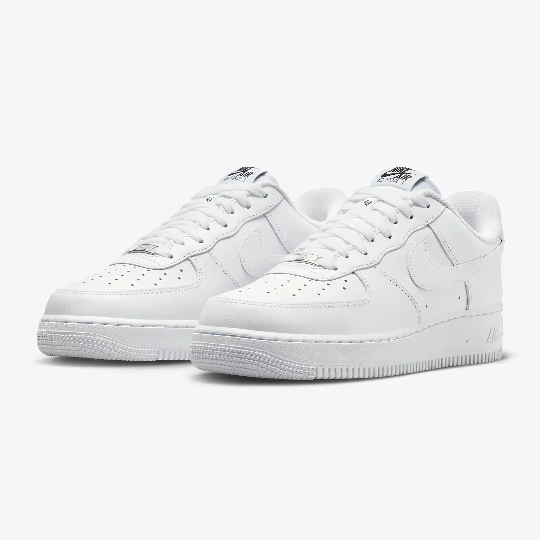 Nike รองเท้าผ้าใบผู้ชาย Air Force 1 '07 FlyEase | White/White/White ( FD1146-100 ) - Image 5
