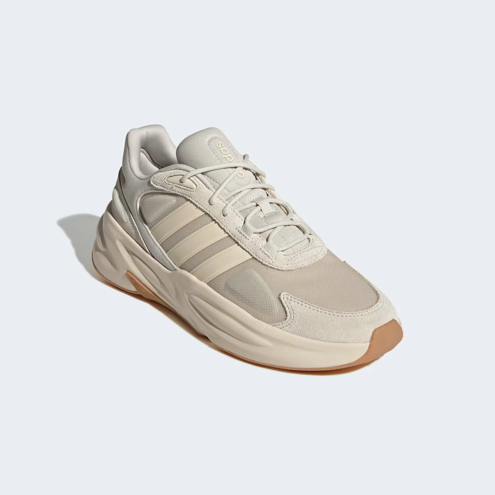 Adidas รองเท้าผ้าใบผู้ชาย Ozelle | Aluminium/Wonder White/Gum ( GX6762 ) - Image 2