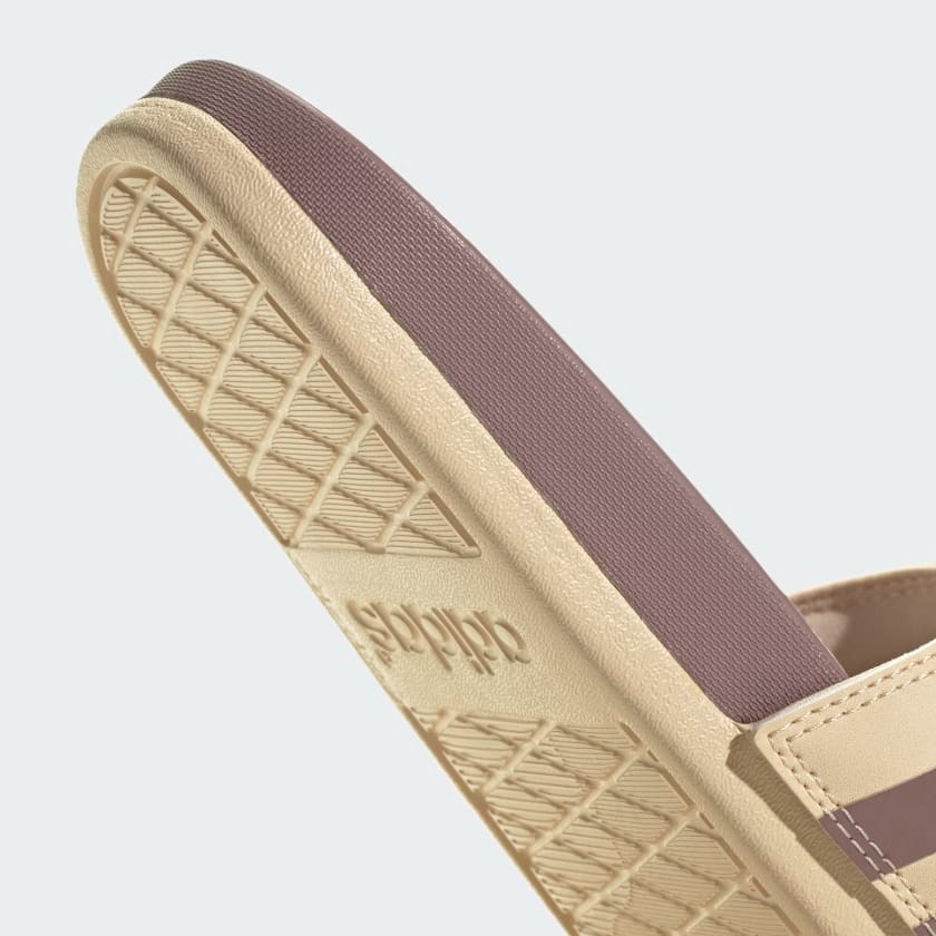 Adidas รองเท้าแตะ Adilette Comfort | Sand Strata / Purple / Sand Strata | (H03621) - Image 9