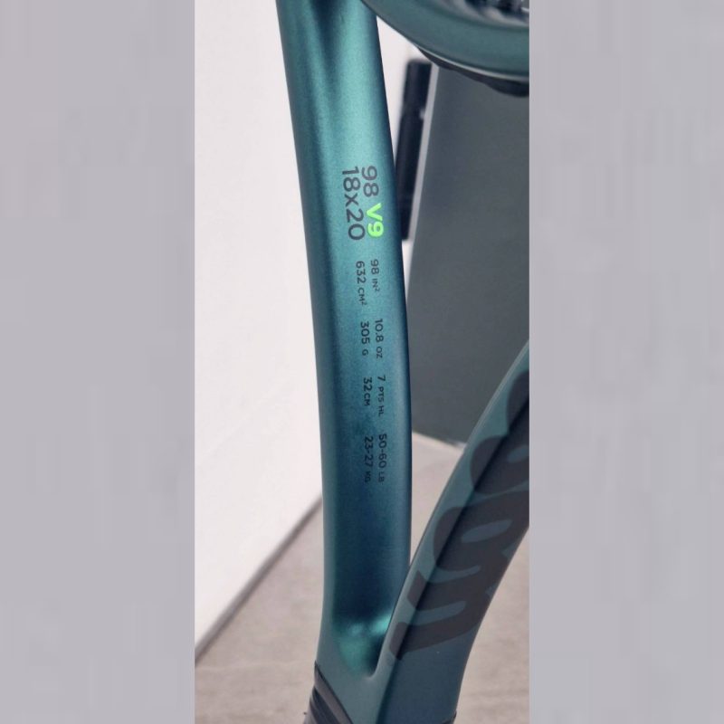 ไม้เทนนิส (มือ2) Wilson Blade 98 V9 Tennis Racket G2 | Green ( WR14990 ) - Image 8