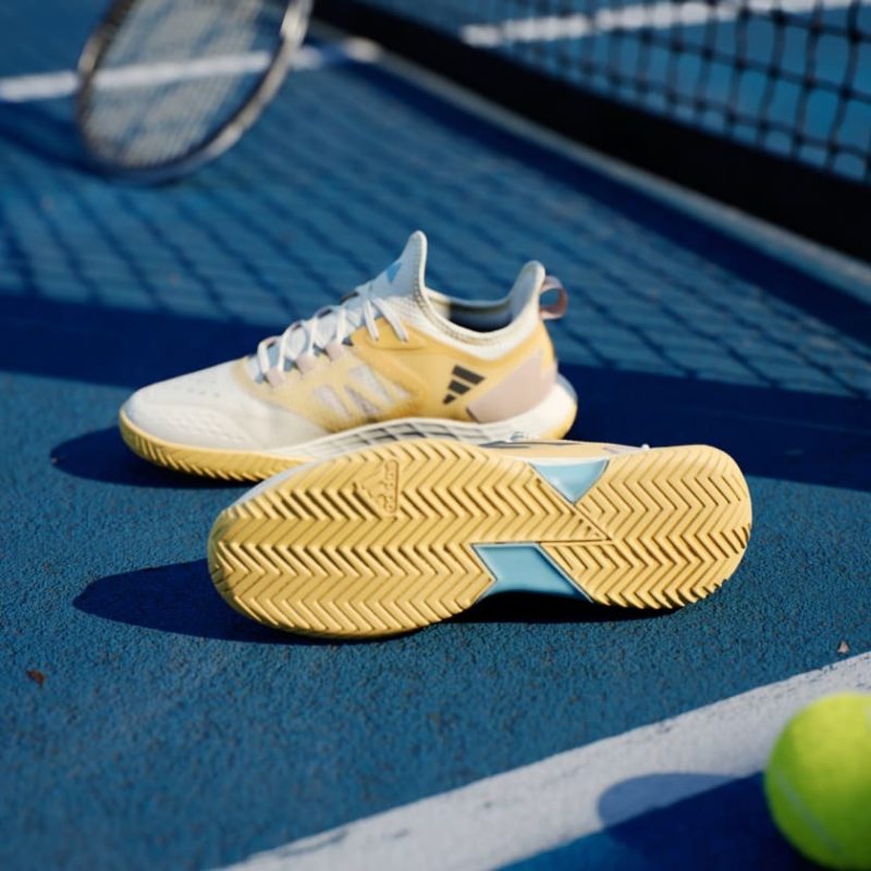 Adidas รองเท้าเทนนิสผู้หญิง Adizero Ubersonic 4.1 Tennis Shoes | Semi Spark / Core Black / Off White ( IF0412 ) - Image 3
