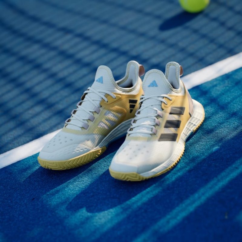 Adidas รองเท้าเทนนิสผู้หญิง Adizero Ubersonic 4.1 Tennis Shoes | Semi Spark / Core Black / Off White ( IF0412 ) - Image 4