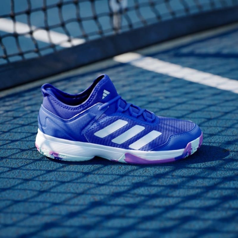 Adidas รองเท้าเทนนิสเด็ก Ubersonic 4 Kids | Lucid Blue / Cloud White / Purple Burst ( IF9103 ) - Image 2