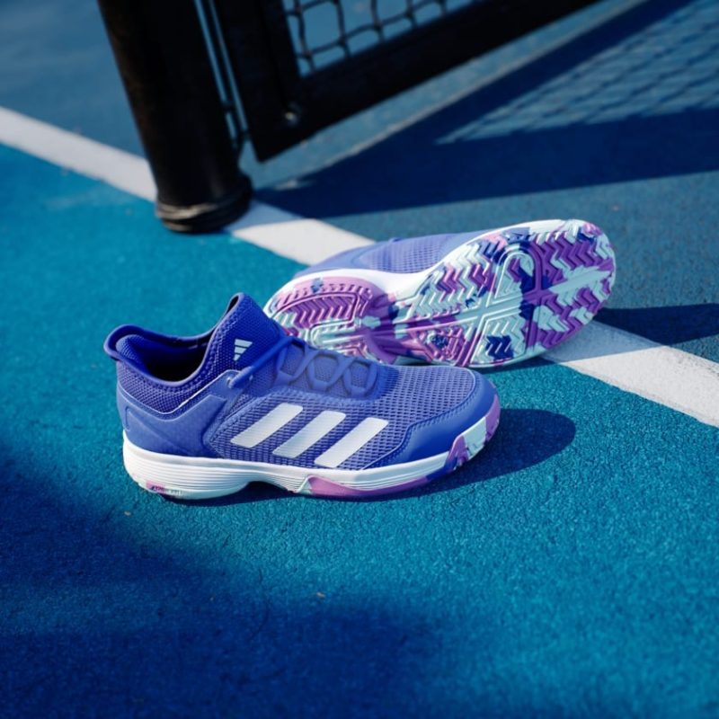 Adidas รองเท้าเทนนิสเด็ก Ubersonic 4 Kids | Lucid Blue / Cloud White / Purple Burst ( IF9103 ) - Image 7