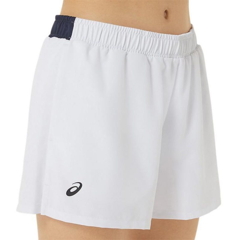 Asics กางเกงเทนนิสผู้หญิง Women’s Court Short | Brilliant White ( 2042A267-100 ) - Image 5