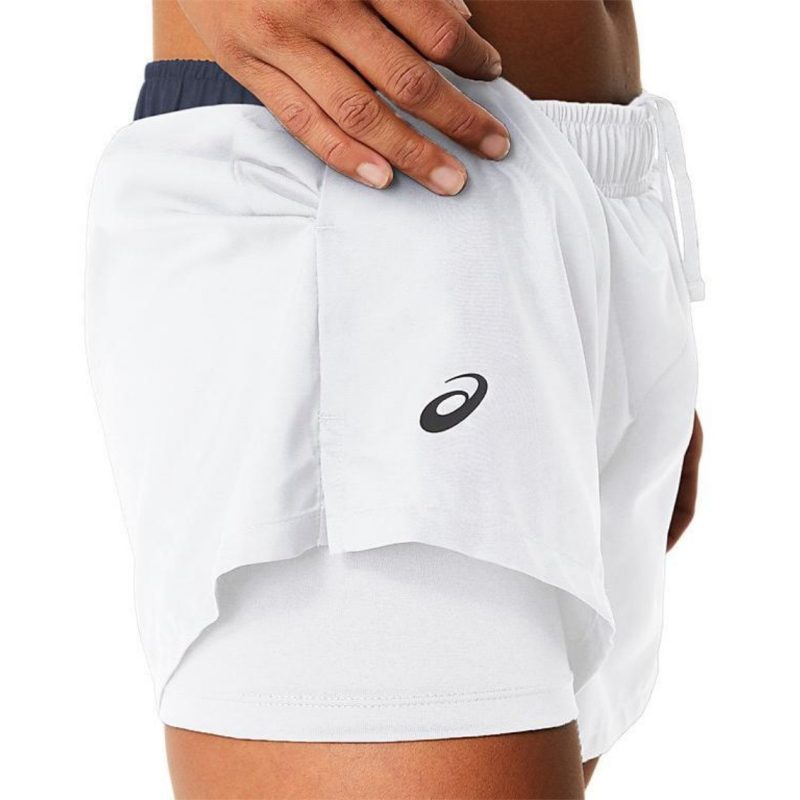 Asics กางเกงเทนนิสผู้หญิง Women’s Court Short | Brilliant White ( 2042A267-100 ) - Image 8