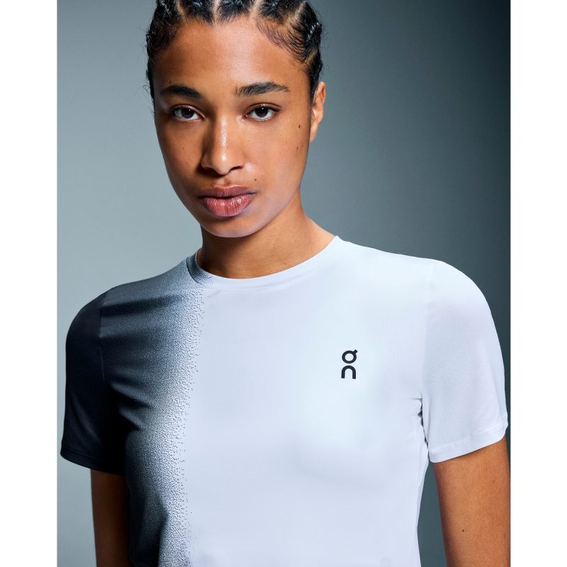 On เสื้อเทนนิสผู้หญิง Women’s Court-T | Black/White ( 1WE11080299 ) - Image 12
