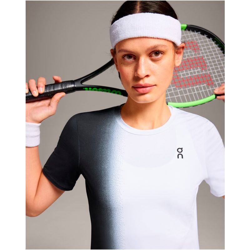 On เสื้อเทนนิสผู้หญิง Women’s Court-T | Black/White ( 1WE11080299 ) - Image 13