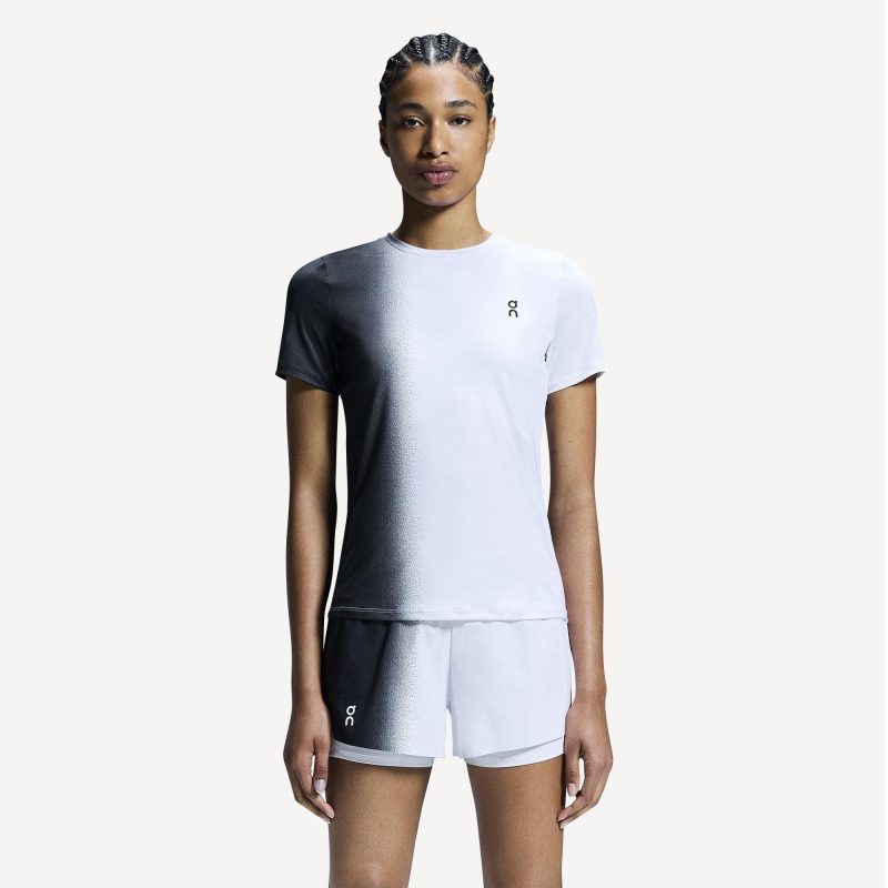 On เสื้อเทนนิสผู้หญิง Women’s Court-T | Black/White ( 1WE11080299 ) - Image 2