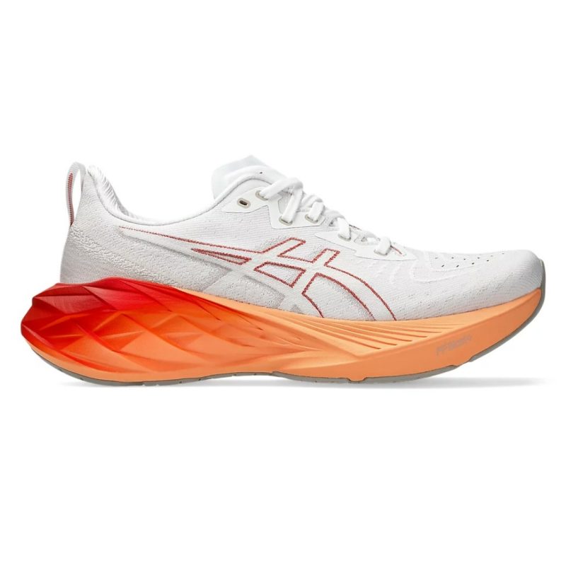 Asics รองเท้าวิ่งผู้ชาย Novablast 4 Wide (2E) | White/Moonrock ( 1011B694-103 )