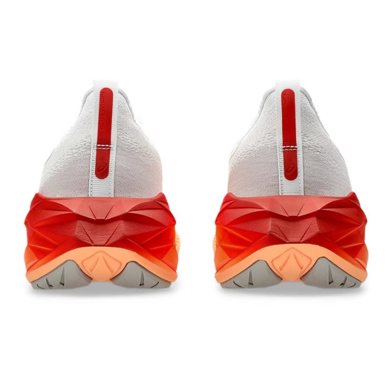 Asics รองเท้าวิ่งผู้ชาย Novablast 4 Wide (2E) | White/Moonrock ( 1011B694-103 ) - Image 6