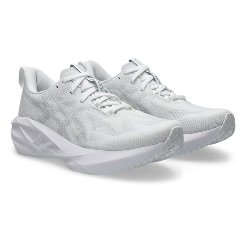 Asics รองเท้าวิ่งผู้หญิง Novablast 5 | White/Piedmont Grey ( 1012B765-100 ) - Image 4