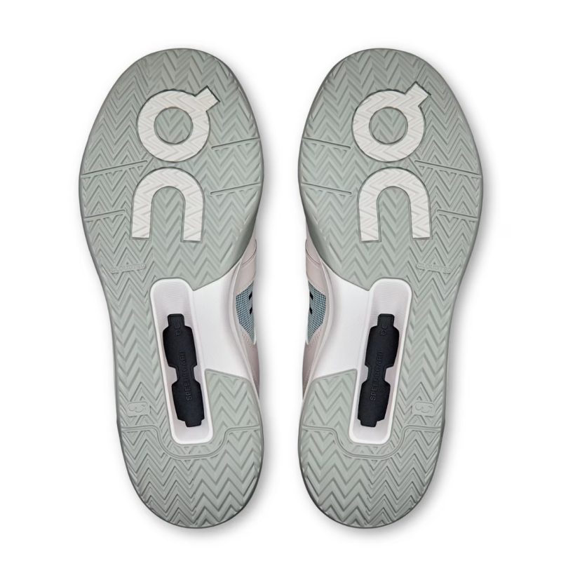 On รองเท้าเทนนิสผู้ชาย Men's The Roger Clubhouse Pro Tennis Shoes | Silver/Glacier ( 3MD30032934 ) - Image 5