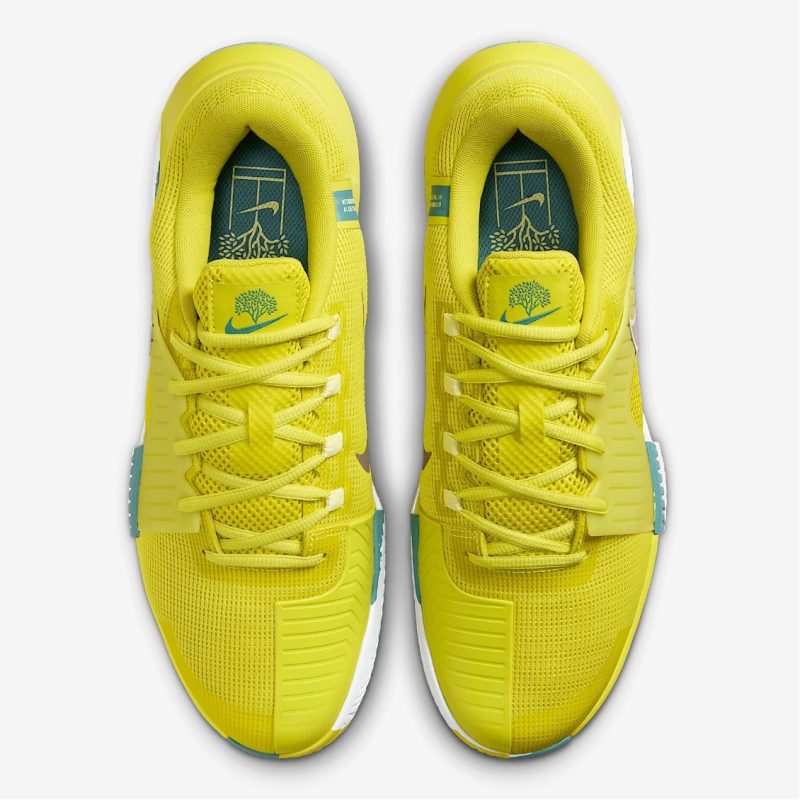 Nike รองเท้าเทนนิสผู้ชาย GP Challenge 1 Premium | High Voltage/Mineral Teal/Luminous Green/Cave Stone ( HF1173-300 ) - Image 4