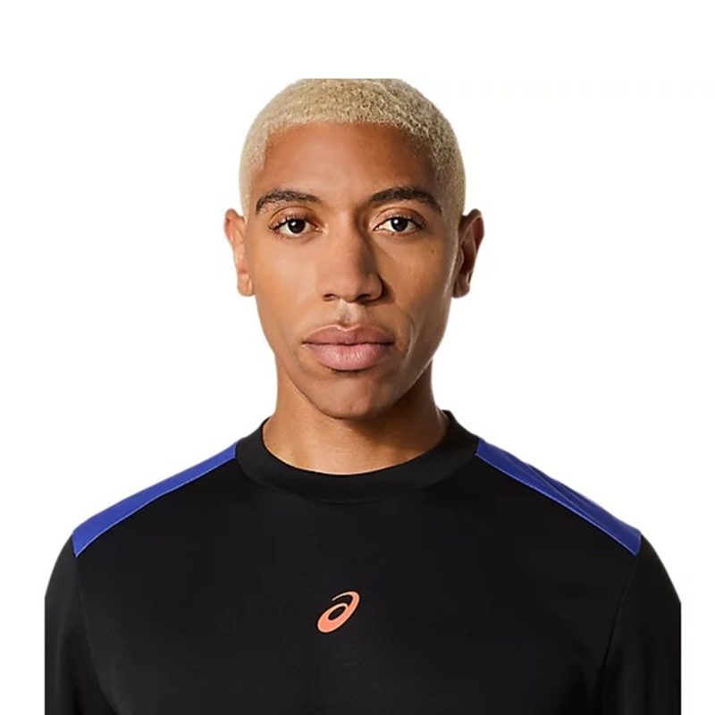 Asics เสื้อเทนนิสผู้ชาย Men’s Padel Court SS Top | Performance Black/Dark Cobalt ( 2041A349-001 ) - Image 4