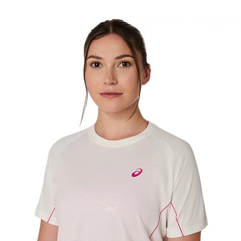 Asics เสื้อเทนนิสผู้หญิง Women's Game All Over Print SS Top | Cream ( 2042A385-100 ) - Image 4