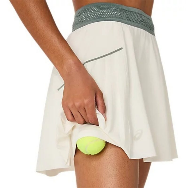 Asics กระโปรงเทนนิสผู้หญิง Women’s Match Skirt | Cream ( 2042A392-200 ) - Image 3