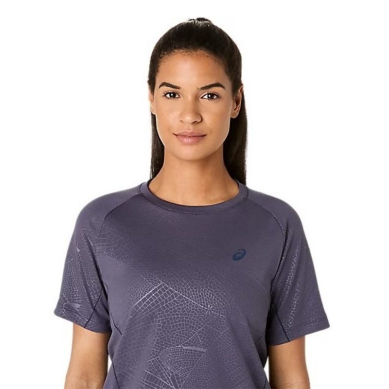 Asics เสื้อเทนนิสผู้หญิง Women's Game All Over Print SS Top | Indigo Fog ( 2042A385-500 ) - Image 4