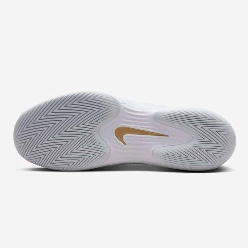 Nike รองเท้าเทนนิสผู้ชาย Vapor 12 Magnolia | White/Pure Platinum/Metallic Gold ( HV1486-100 ) - Image 2