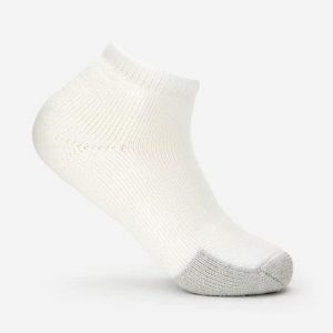 Thorlos ถุงเท้าเทนนิสแบบข้อตัด Maximum Cushion Tennis Low Cut Socks | White ( TMM13004 )