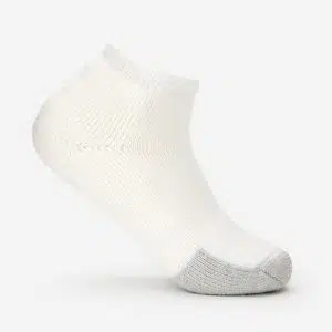 Thorlo ถุงเท้าเทนนิสแบบข้อตัด Maximum Cushion Tennis Low Cut Socks | White ( TMM13004 )