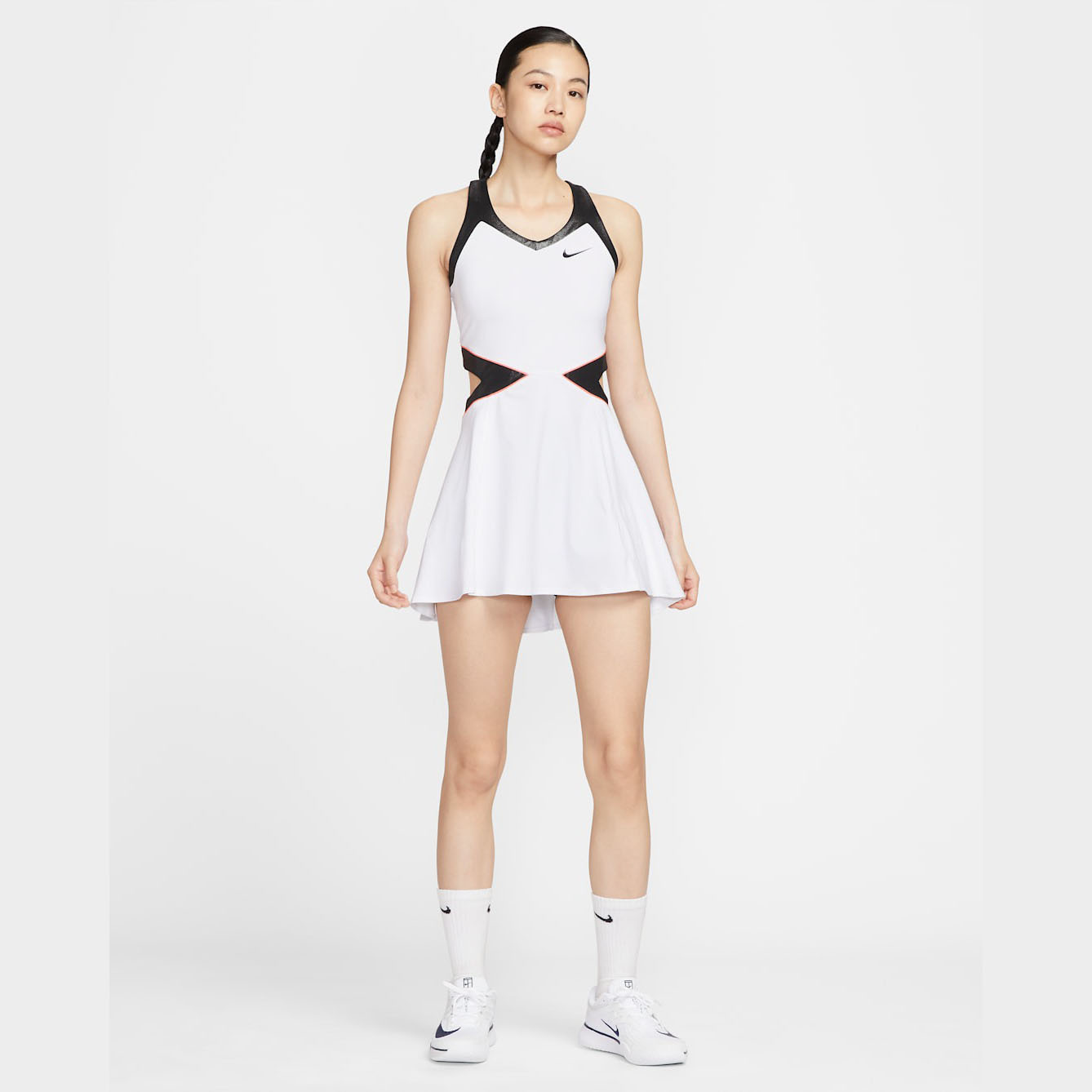 Nike ชุดเดรสเทนนิสผู้หญิง Women's Court Slam | White/Black/Hot Punch ( II6187-100 ) - Image 6