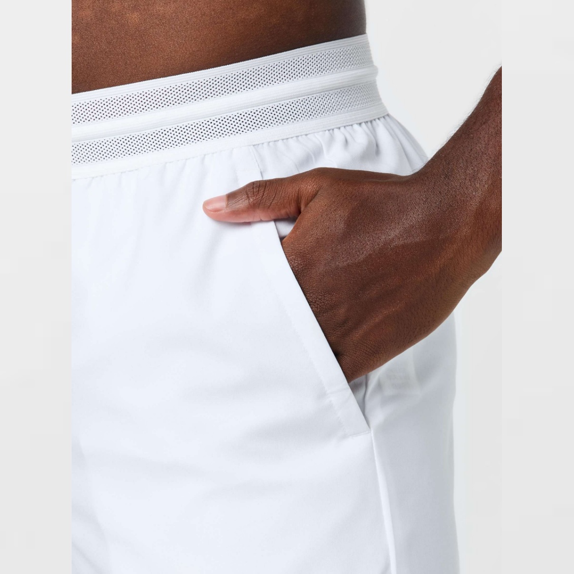 Lacoste กางเกงเทนนิสผู้ชาย Men's Sunshine Medvedev Short | White ( GH9961-001 ) - Image 3