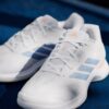 Adidas รองเท้าเทนนิสผู้หญิง Avacourt 3 | Core Black / Halo Blue / Beam Orange ( JP8858 ) - Image 10