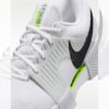 Nike รองเท้าเทนนิสผู้ชาย GP Challenge 1.5 HC | White/Pure Platinum/Volt/Black ( IQ5180-100 ) - Image 3