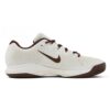 Nike รองเท้าเทนนิสผู้ชาย Zoom Vapor 12 HC | Pale Ivory / Cacao Wow / Muslin / University Red ( JJ2180-100 ) - Image 7